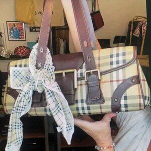 BURBERRY Shoulder Bag-Pochette (East/West)